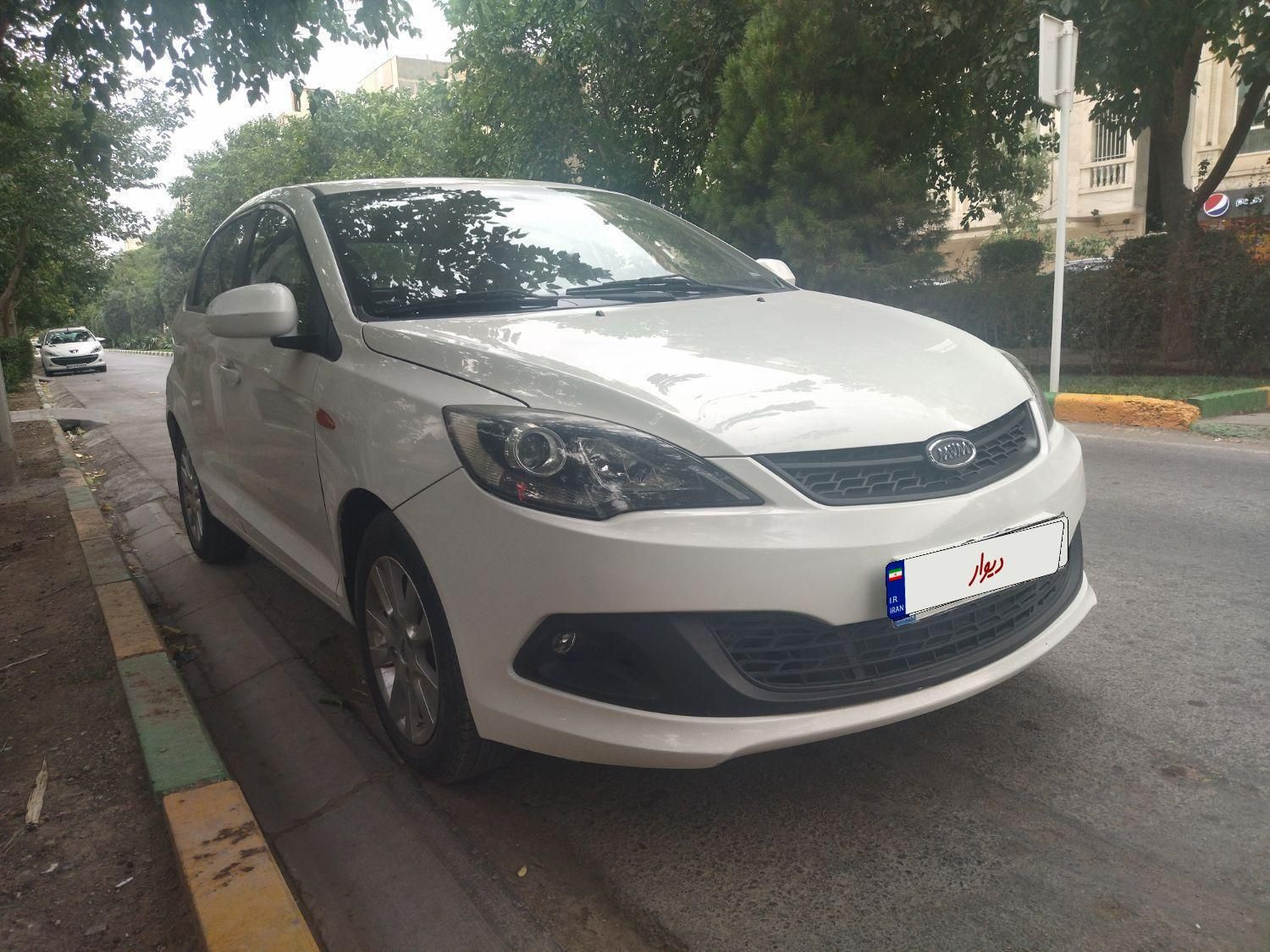 ام وی ام 315 هاچ بک ساده دنده ای - 1394