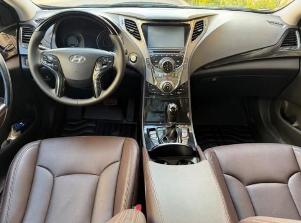 هیوندای آزرا (گرنجور) 3000cc - 2012