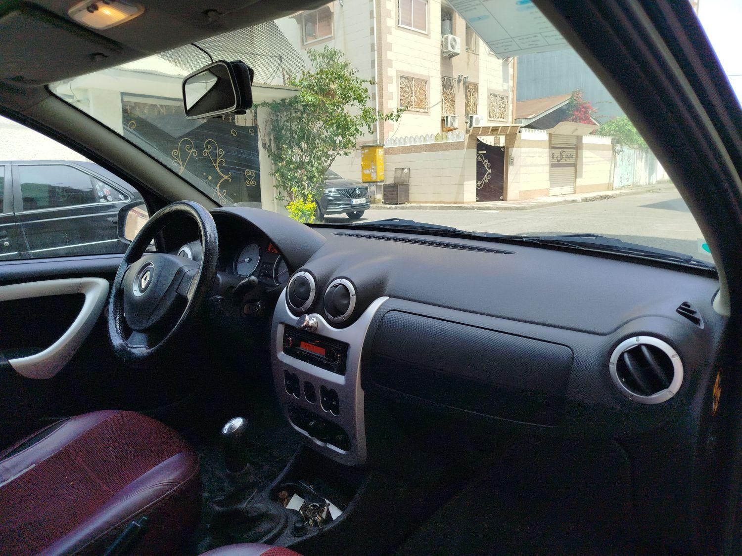 رنو ساندرو دنده ای - 1396