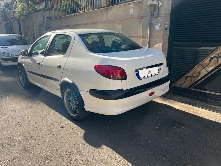 پژو ۲۰۶ صندوق دار v8 - 1389
