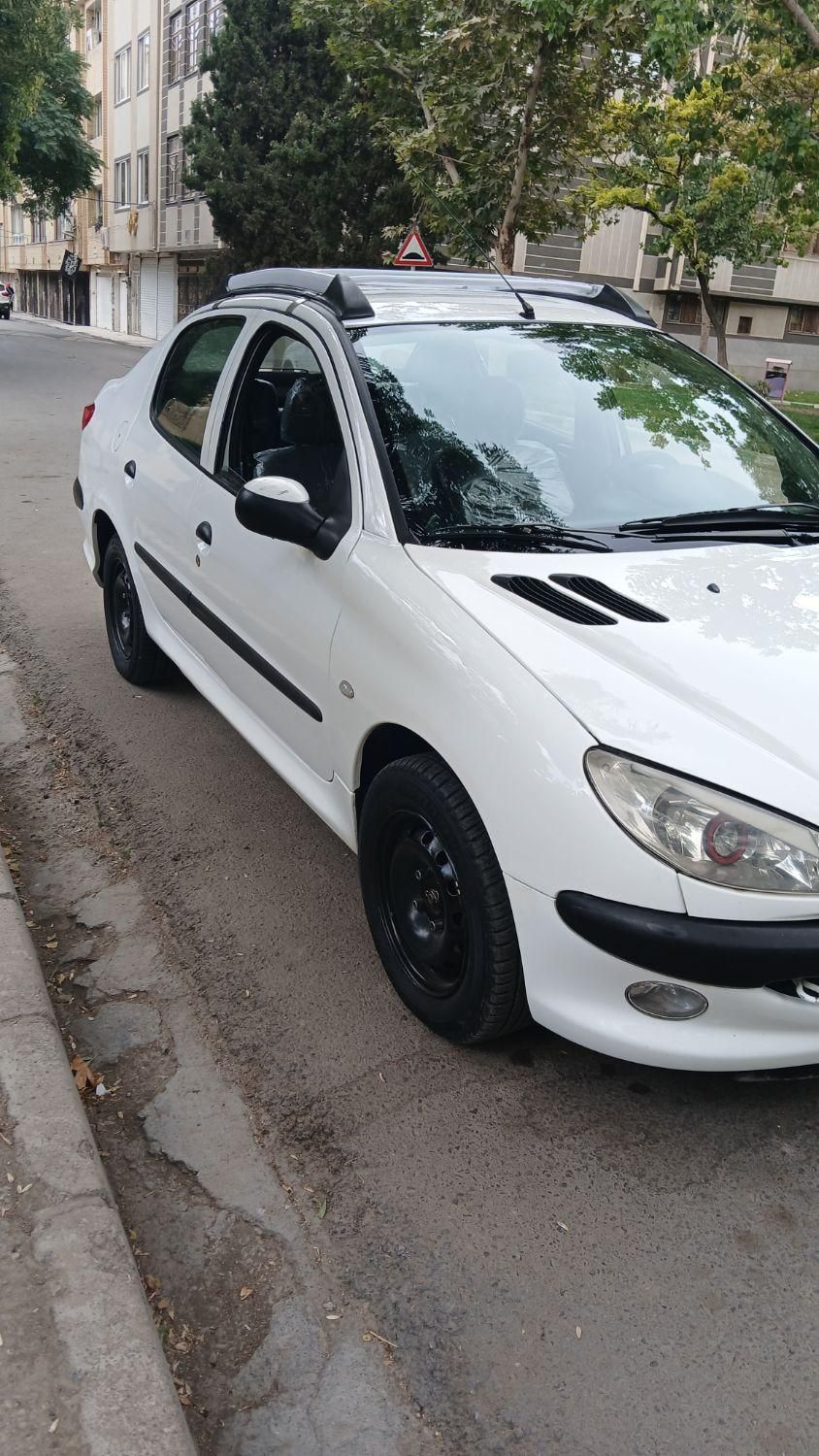 پژو ۲۰۶ صندوق دار v8 - 1395