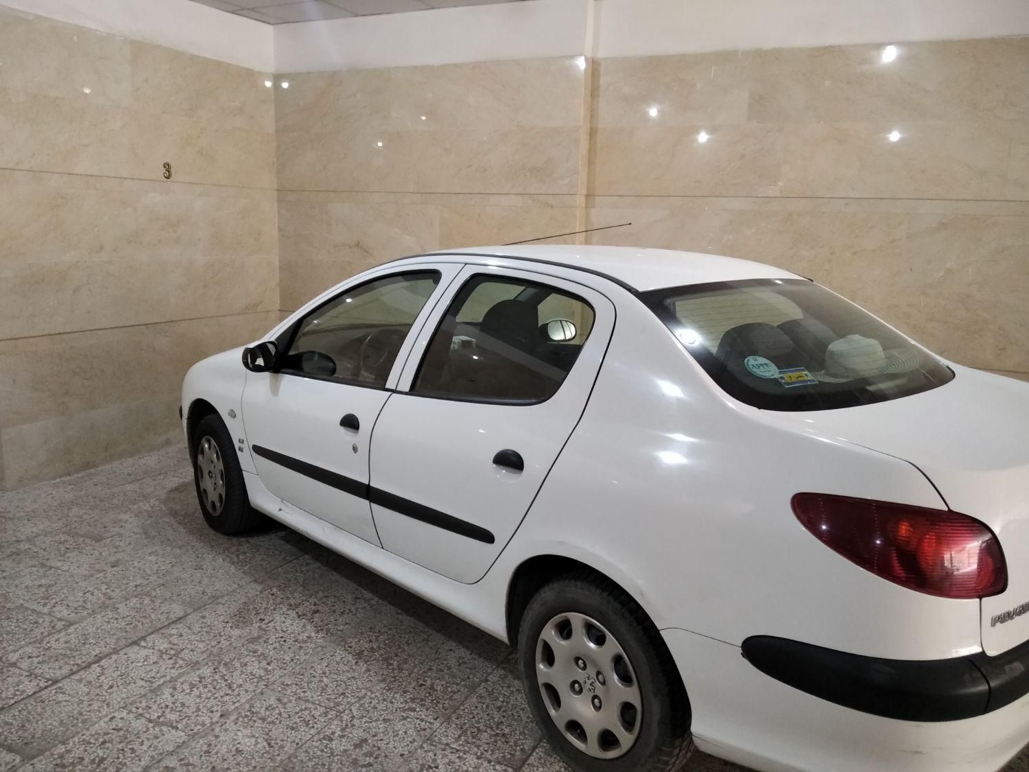 پژو ۲۰۶ صندوق دار v8 - 1397
