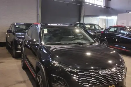 خودرو ام وی ام، X33 کراس آگهی ann_19288783