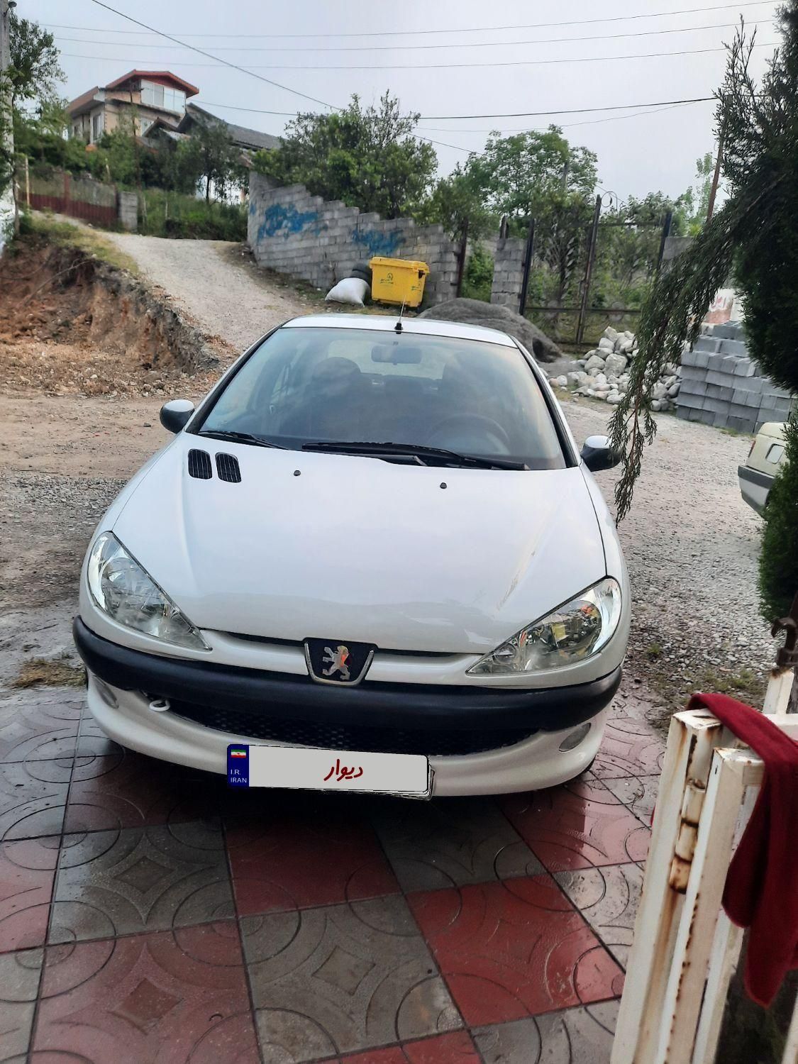 پژو ۲۰۶ صندوق دار v8 - 1389