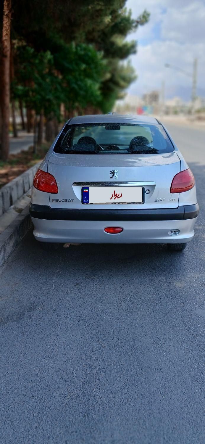پژو ۲۰۶ صندوق دار v1 - 1386