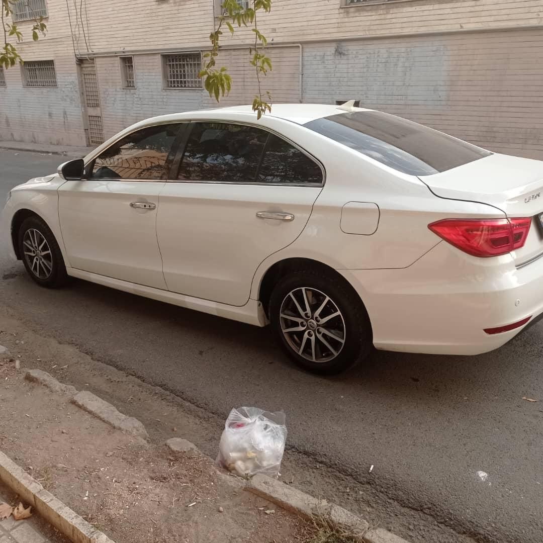 لیفان 820 اتوماتیک - 1397
