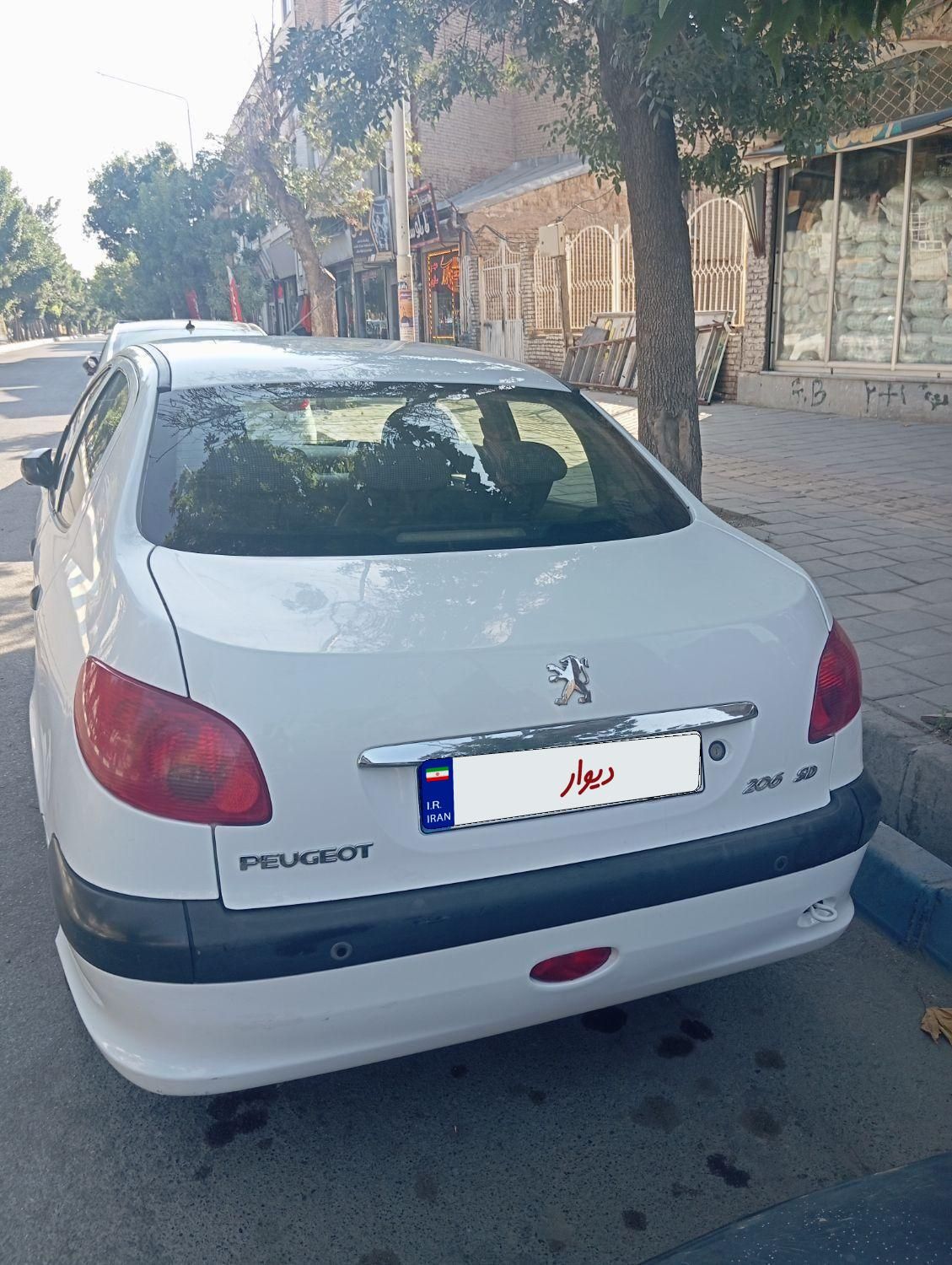 خودرو پژو، ۲۰۶ صندوق دار آگهی ann_19289241