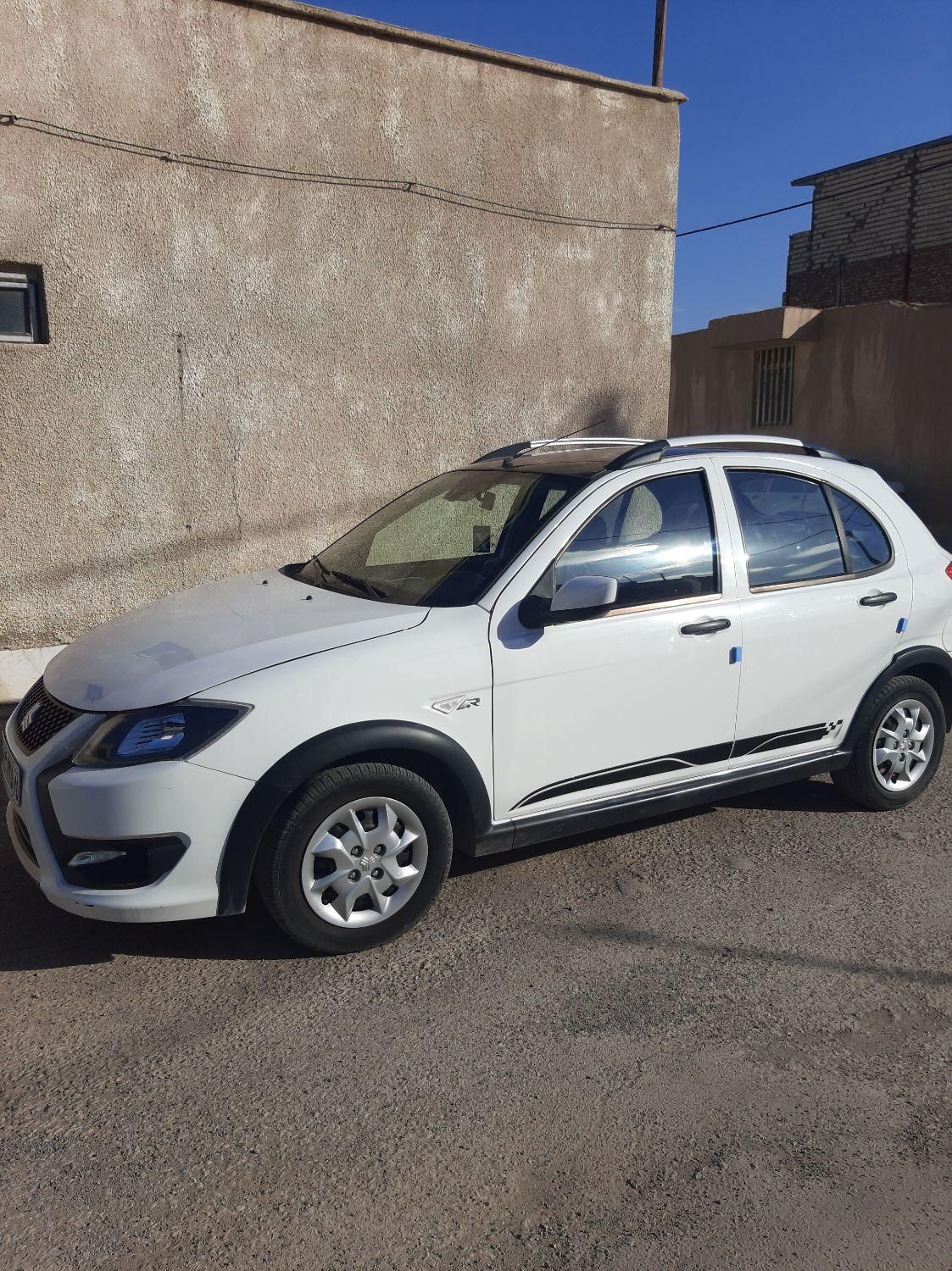 کوییک R دنده‌ای - 1402