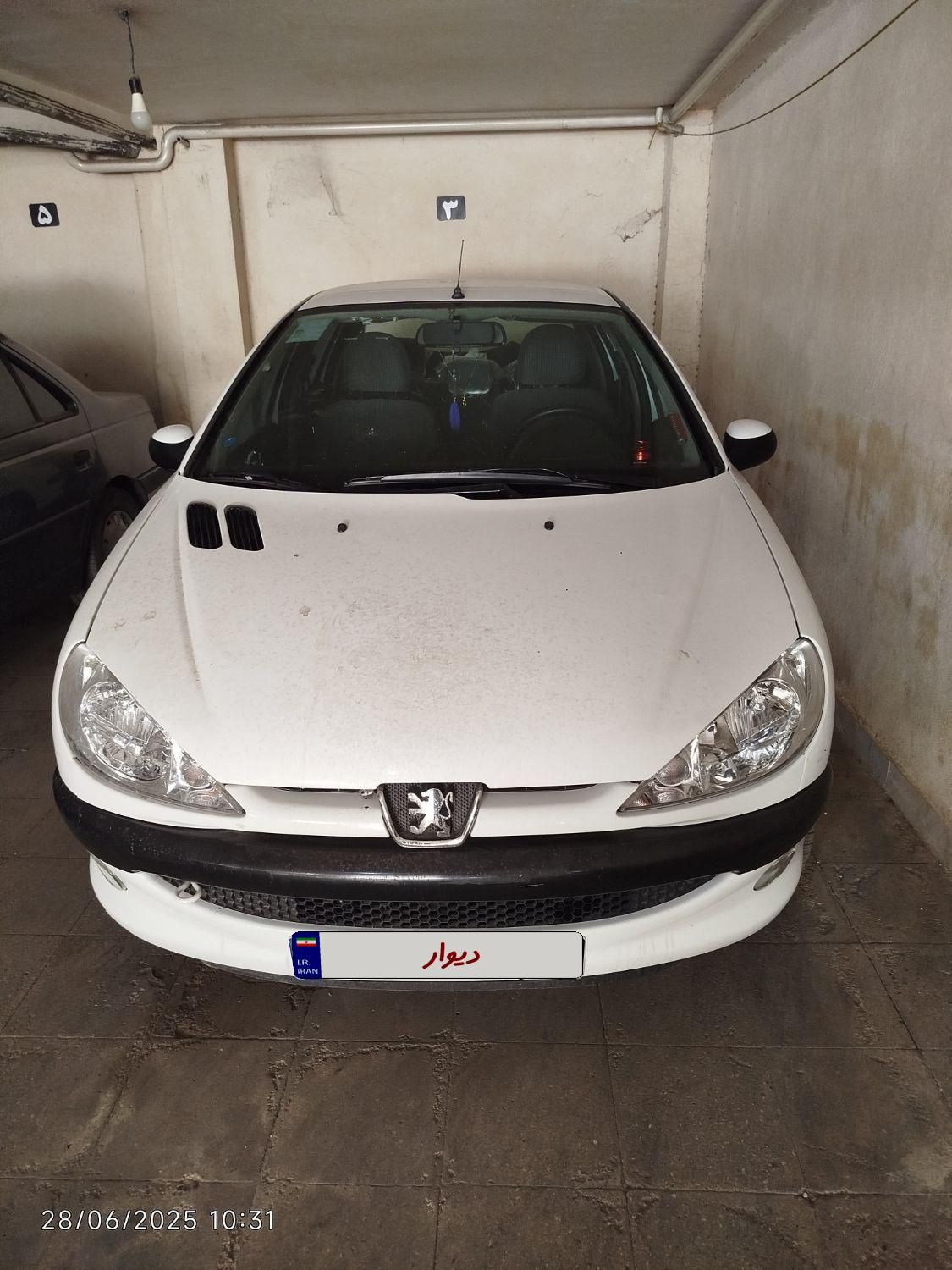 پژو ۲۰۶ صندوق دار v8 - 1399