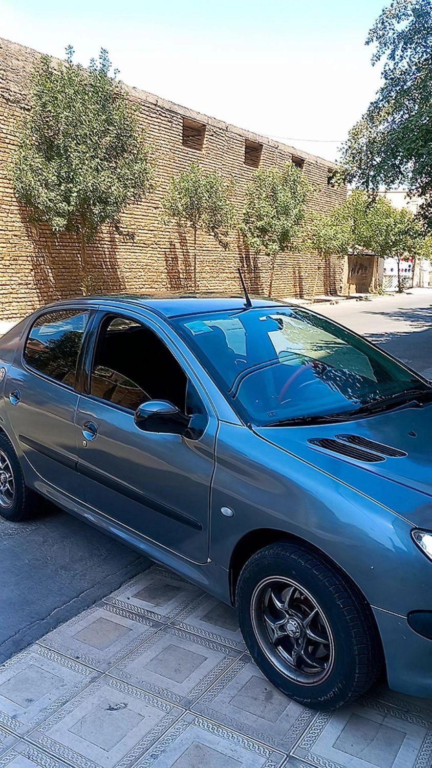 پژو ۲۰۶ صندوق دار v8 - 1390