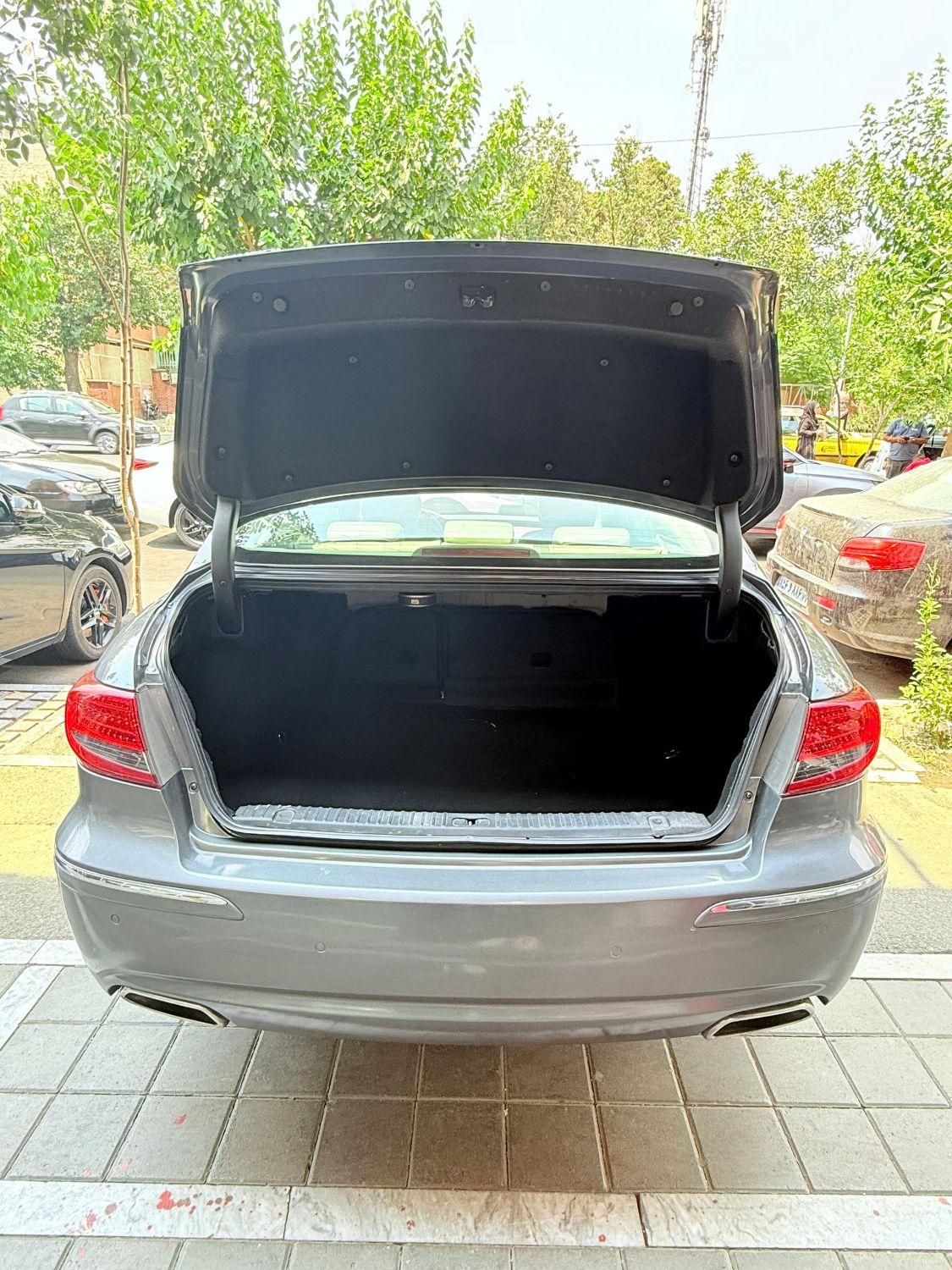 هیوندای آزرا (گرنجور) 3300cc - 2011