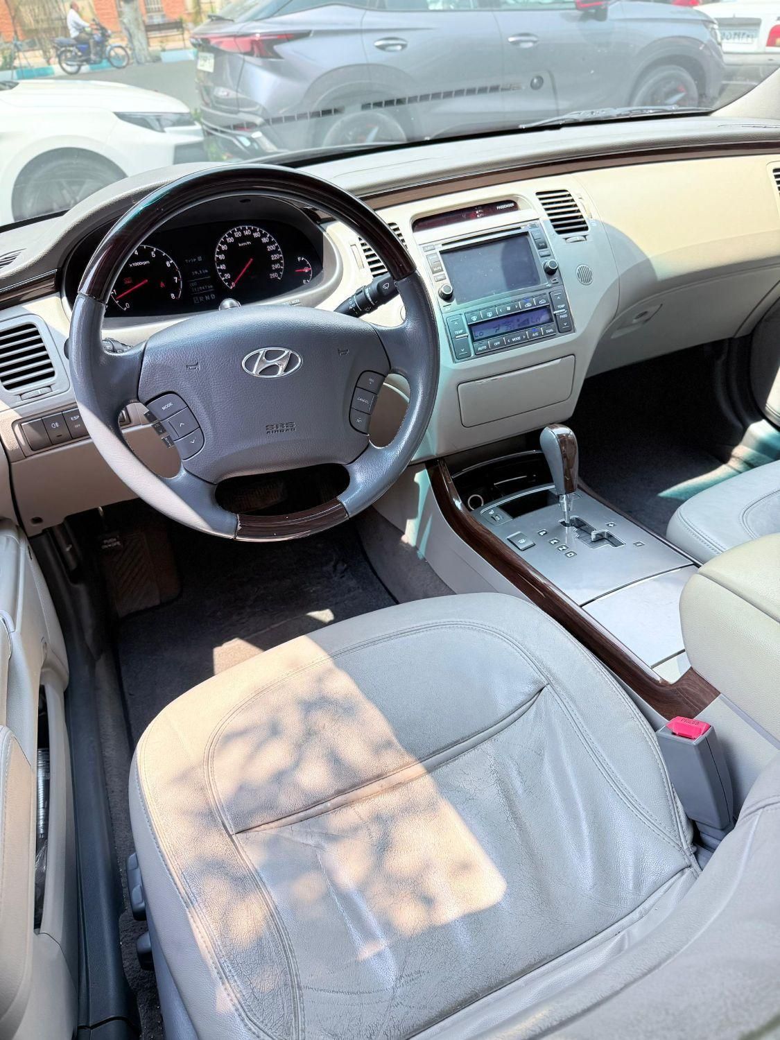 هیوندای آزرا (گرنجور) 3300cc - 2011