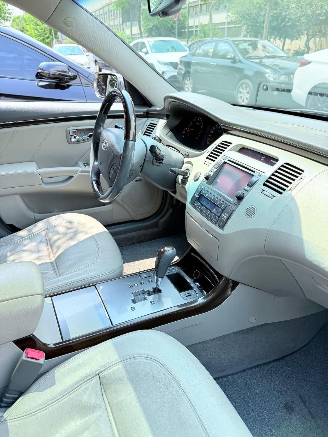 هیوندای آزرا (گرنجور) 3300cc - 2011