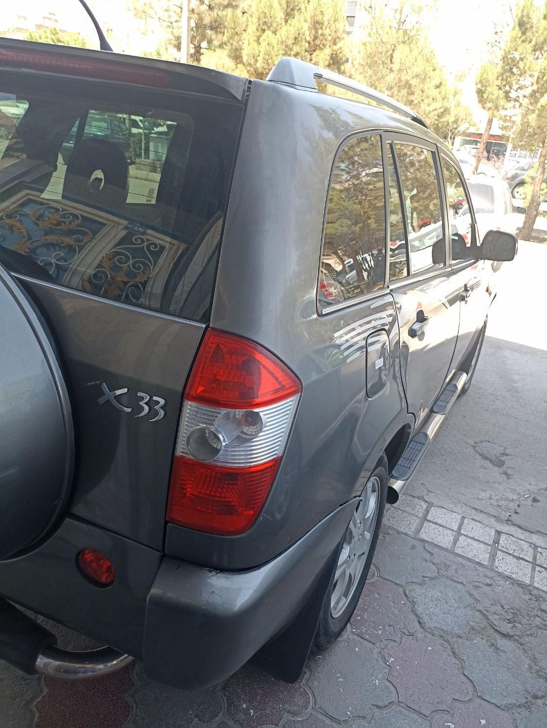 خودرو ام وی ام، X33 آگهی ann_19290371