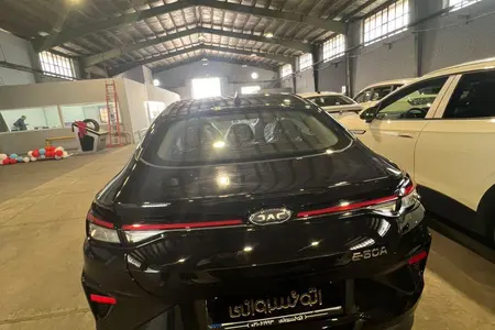 کی ام سی EJ7 ساده - 2024