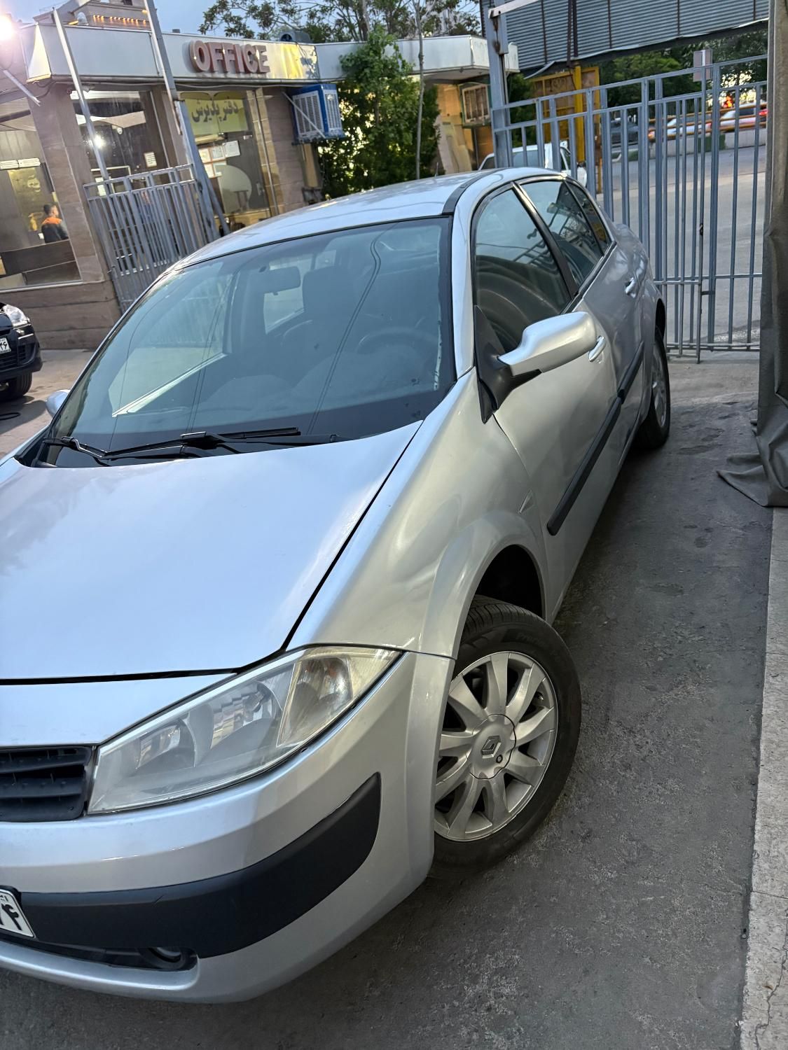 رنو مگان وارداتی دنده‌ای 1600 - 2008