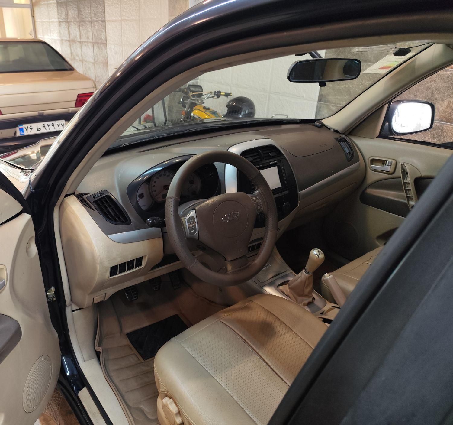 ام وی ام X33 دنده‌ای ساده - 1392