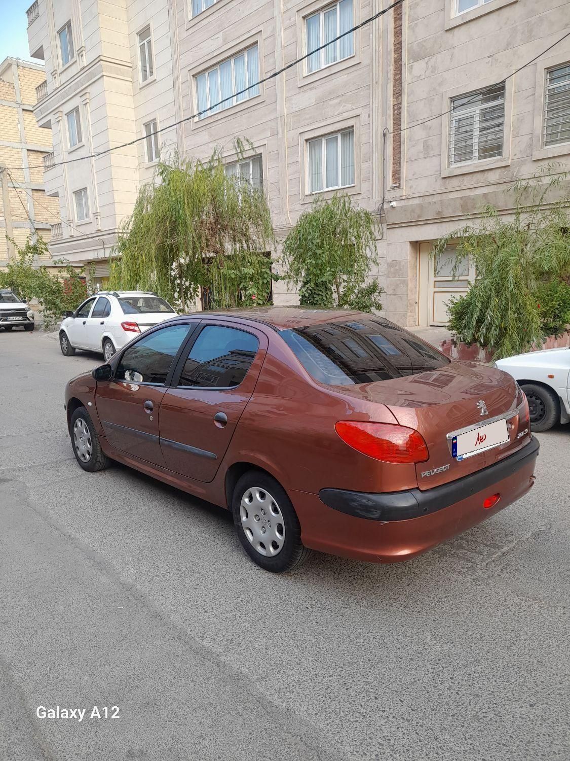 پژو ۲۰۶ صندوق دار v8 - 1389