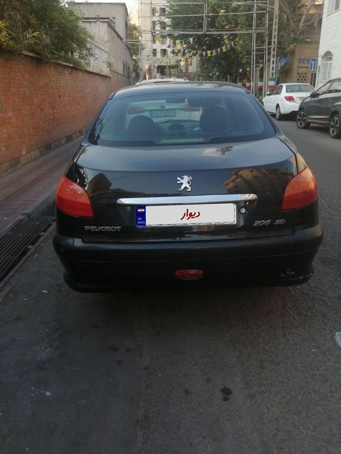 پژو ۲۰۶ صندوق دار v2 - 1389