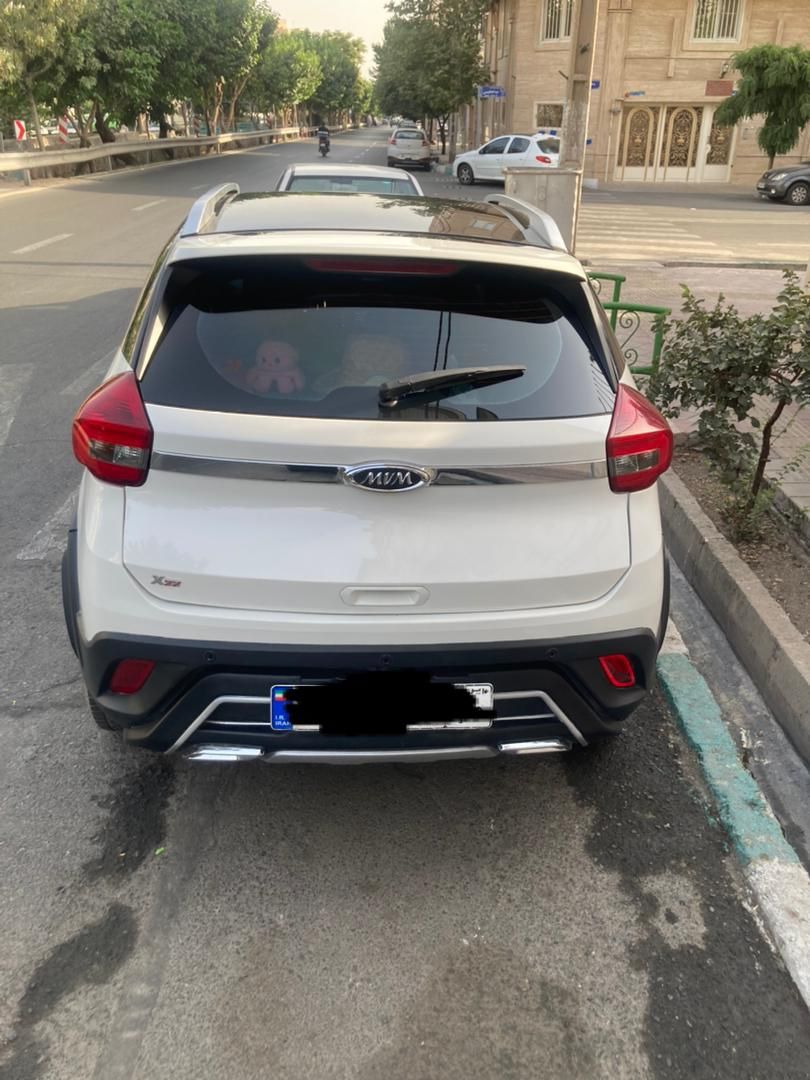 ام وی ام X22 دنده ای اسپرت لاکچری - 1401