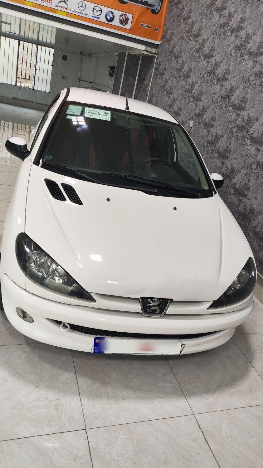 پژو ۲۰۶ صندوق دار v8 - 1395