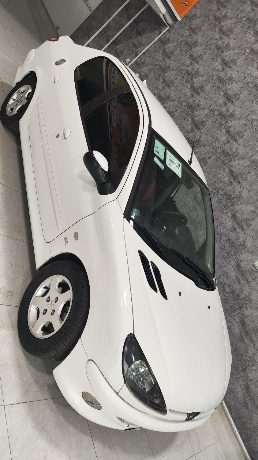 پژو ۲۰۶ صندوق دار v8 - 1395