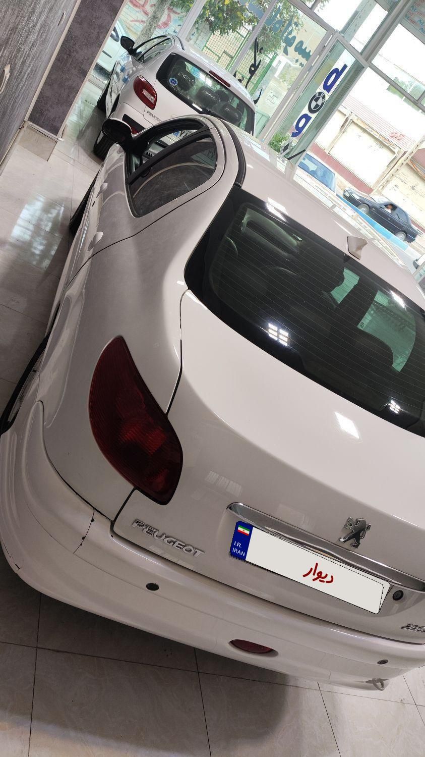 پژو ۲۰۶ صندوق دار v8 - 1395