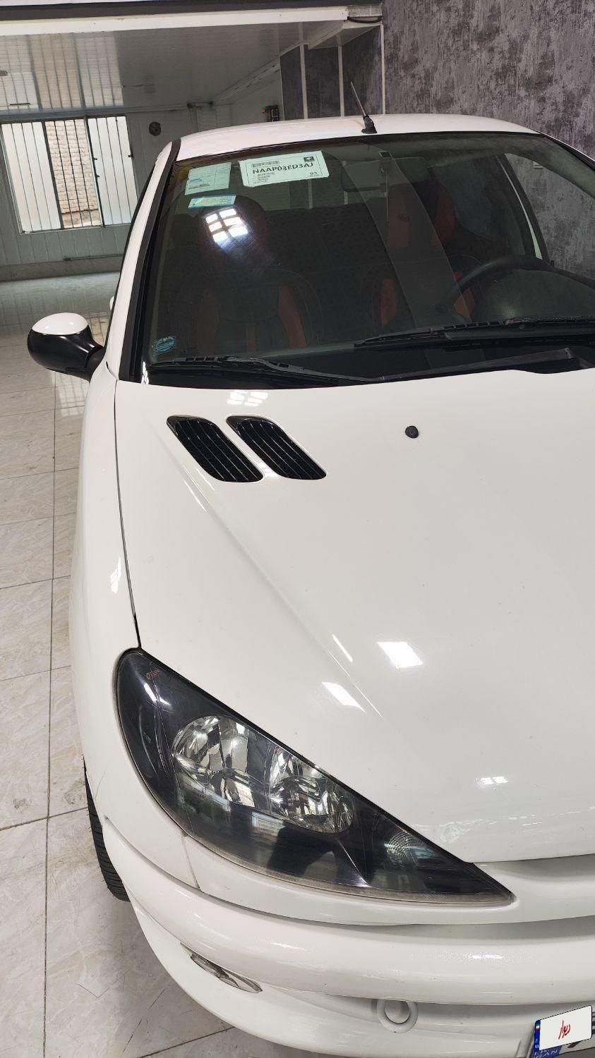 پژو ۲۰۶ صندوق دار v8 - 1395