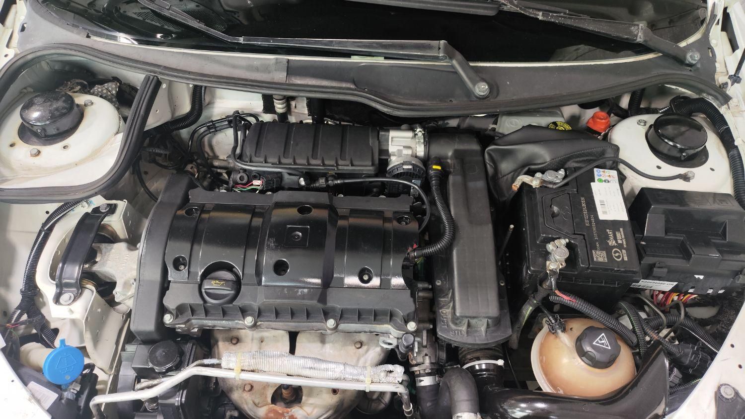 پژو ۲۰۶ صندوق دار v8 - 1395