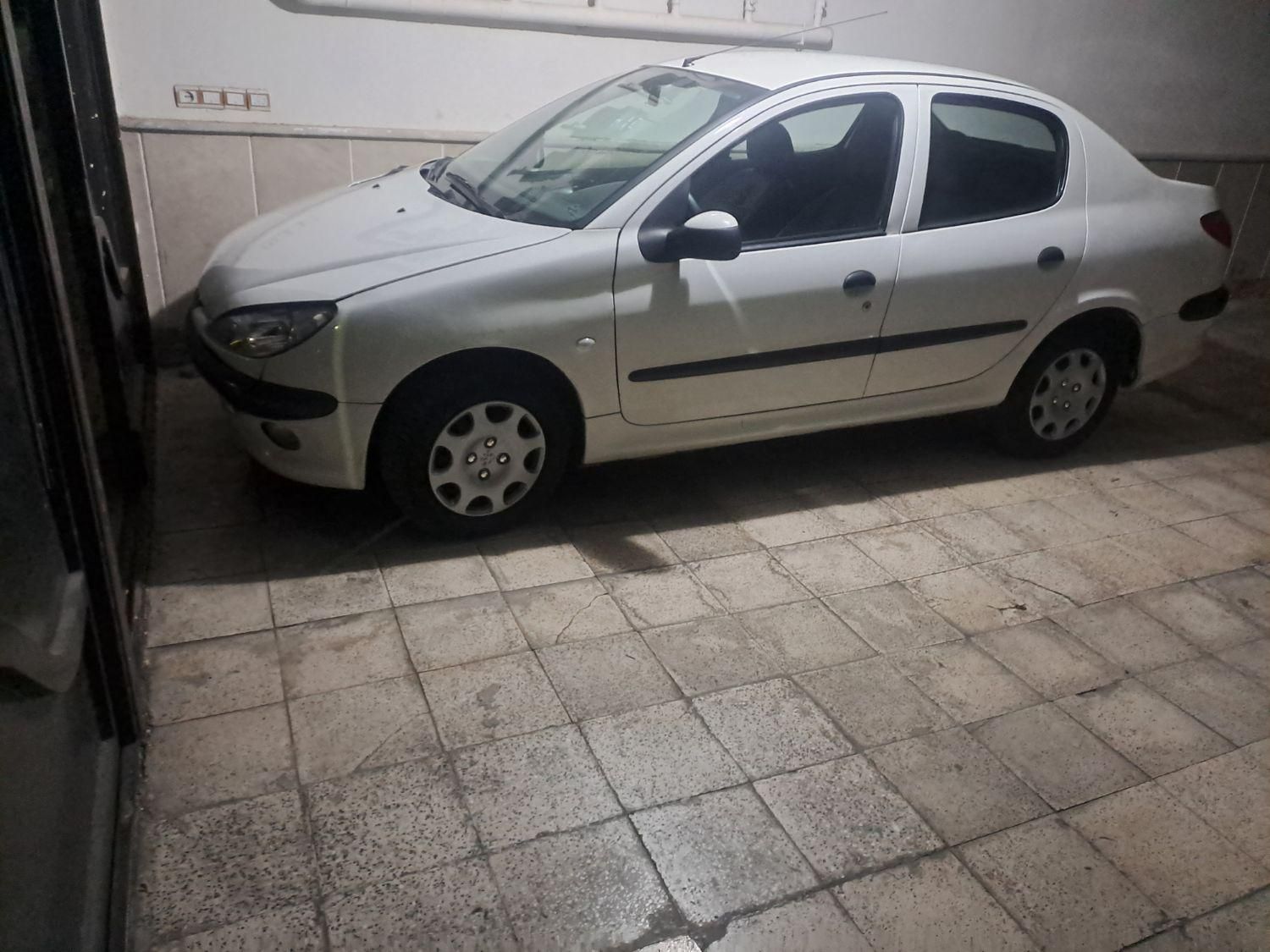 پژو ۲۰۶ صندوق دار v8 - 1388