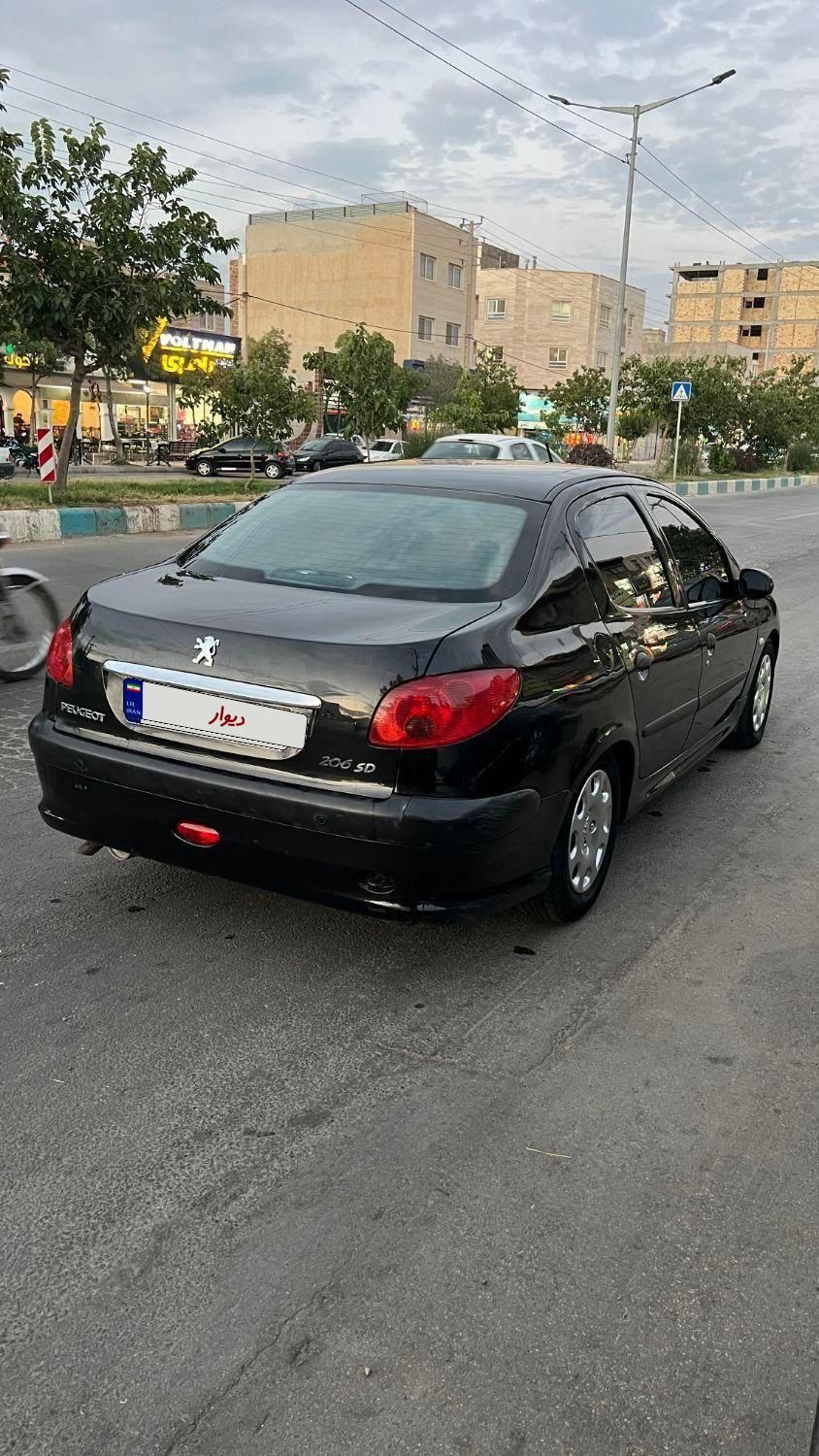 پژو ۲۰۶ صندوق دار v8 - 1394