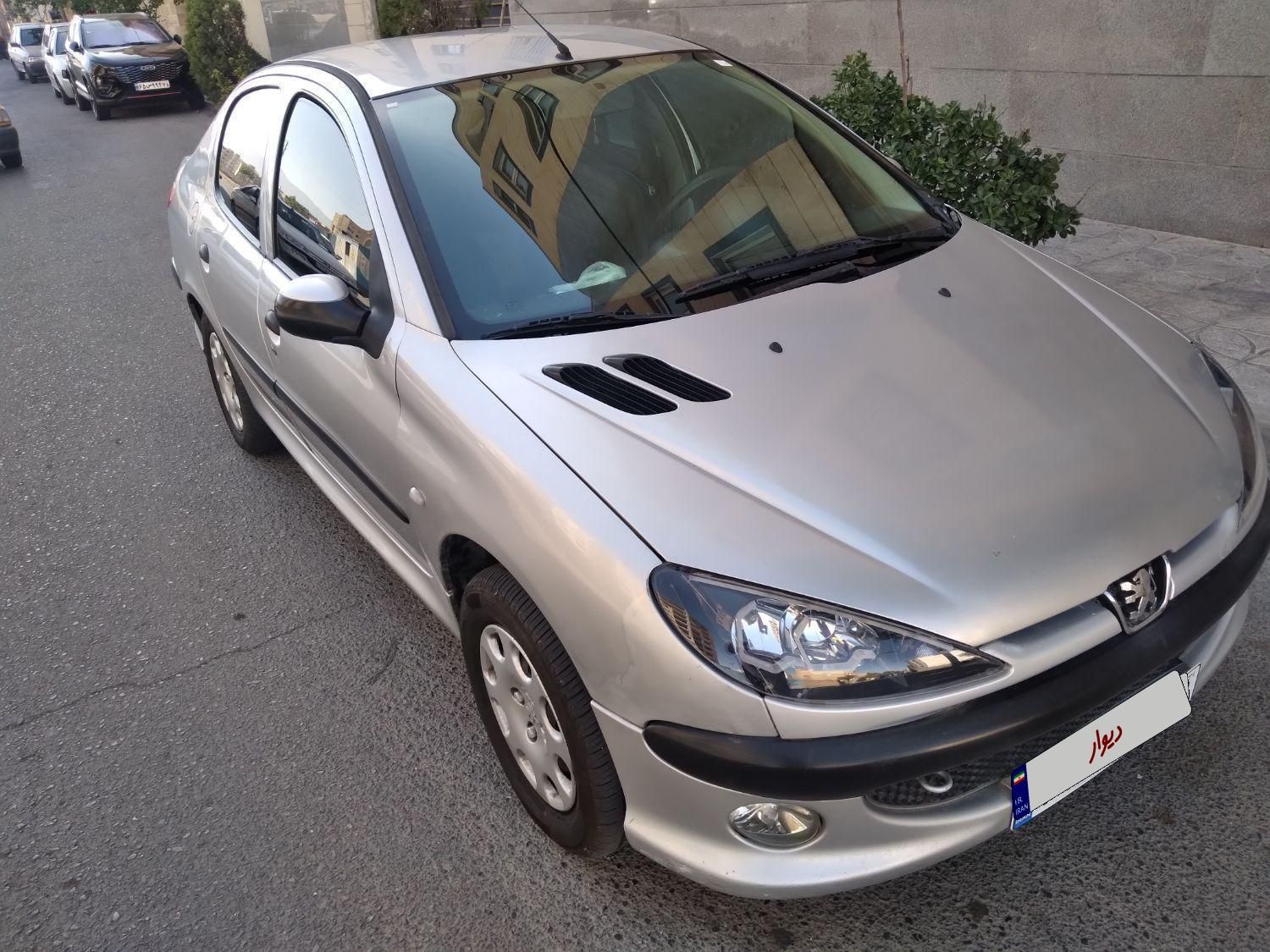 پژو ۲۰۶ صندوق دار v8 - 1386