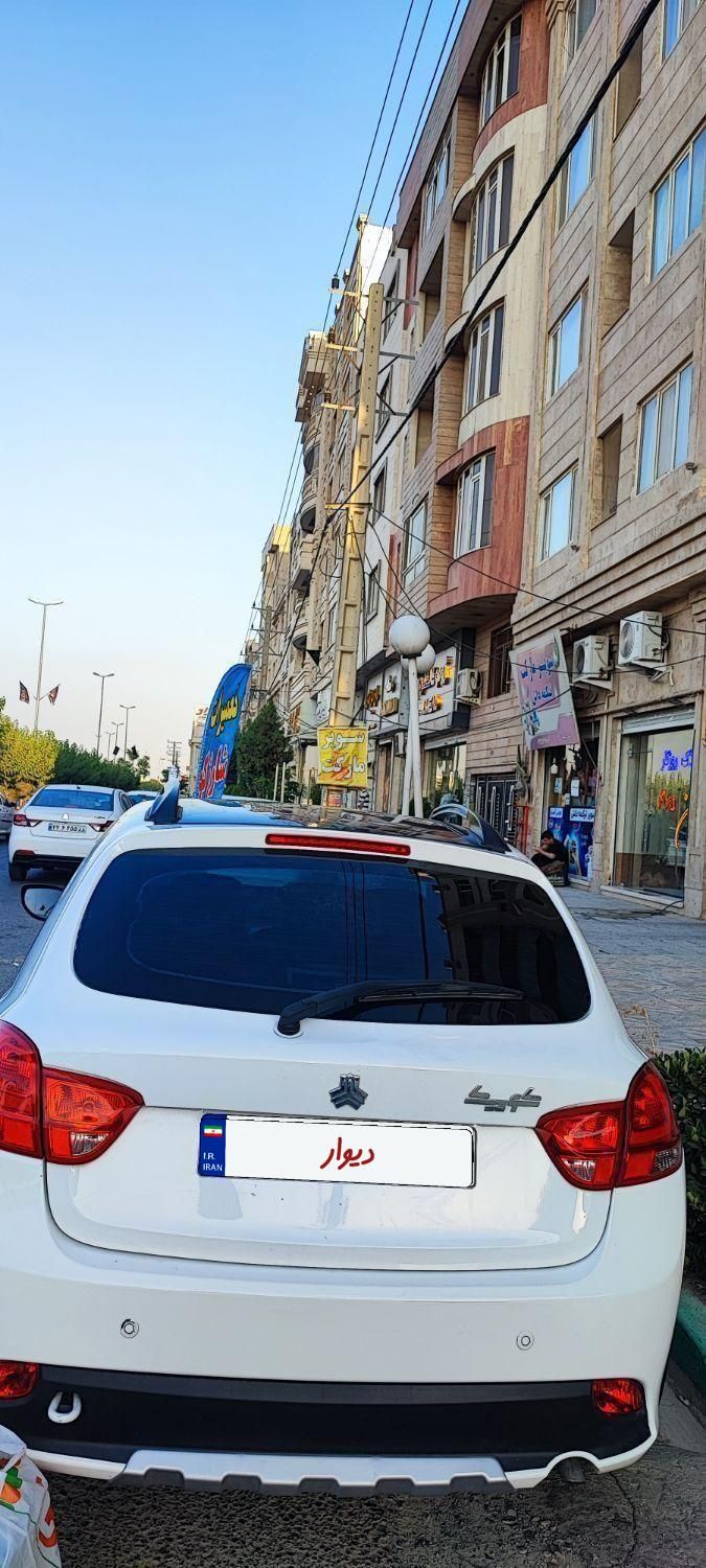 کوییک R دنده‌ای - 1401