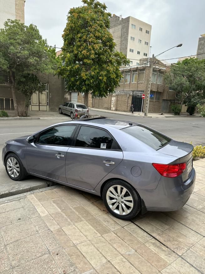 کیا سراتو 2.0 لیتر اتوماتیک GT لاین - 2010