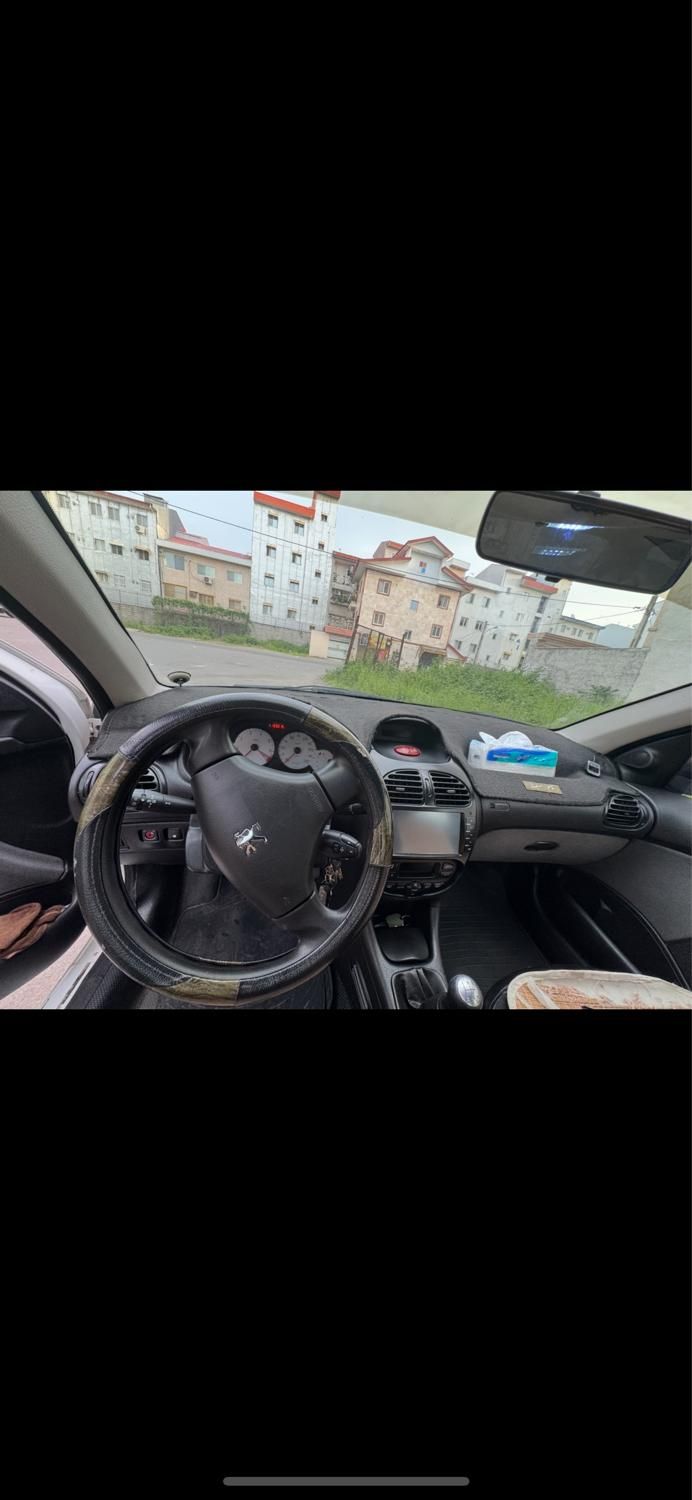 پژو ۲۰۶ صندوق دار v8 - 1390