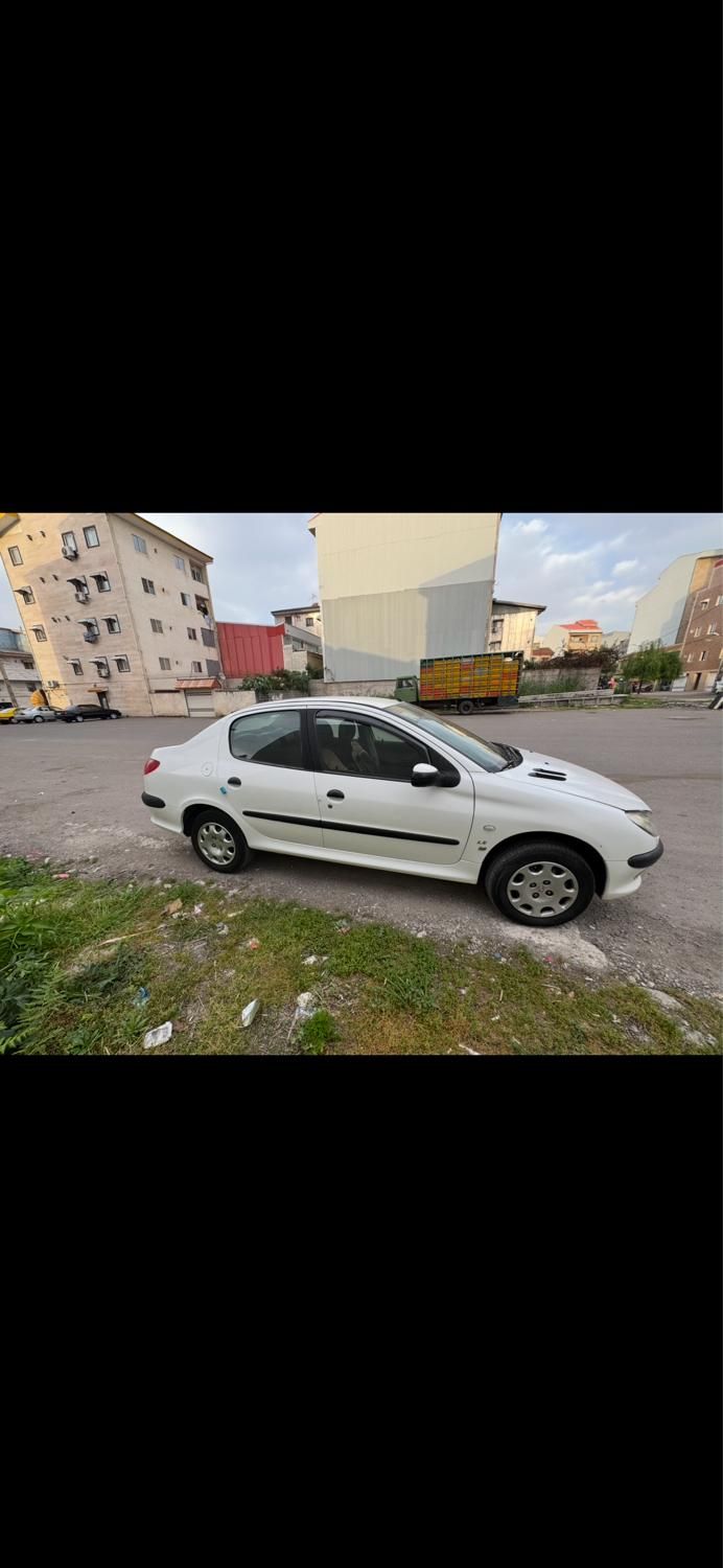 پژو ۲۰۶ صندوق دار v8 - 1390