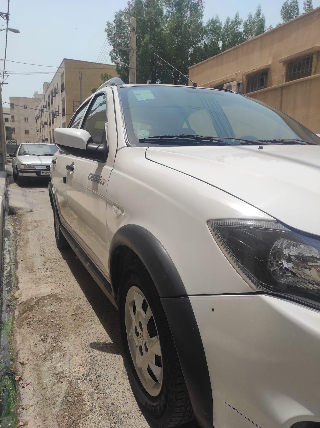خودرو کوییک، معمولی آگهی ann_19294194