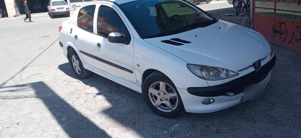 پژو ۲۰۶ صندوق دار v8 - 1389