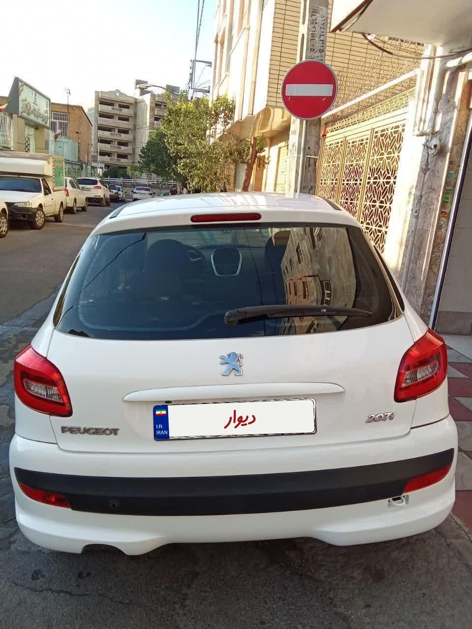 پژو 207 اتوماتیک TU5P - 1401