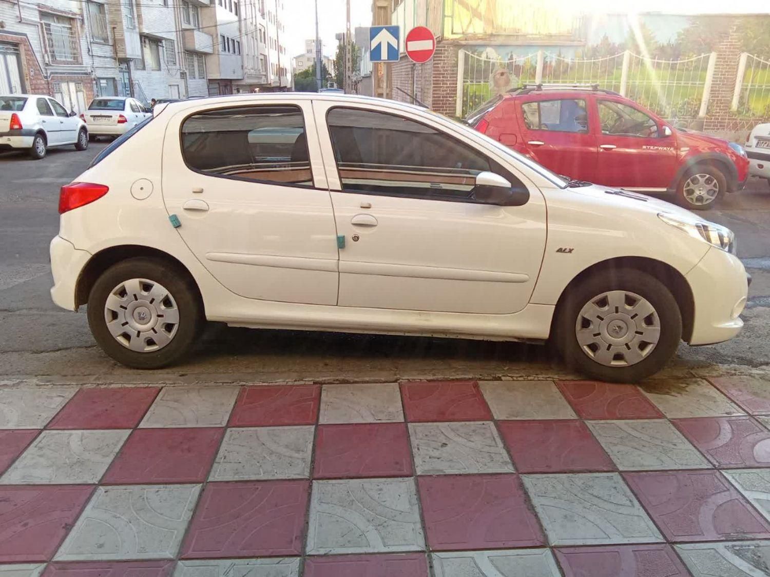 پژو 207 اتوماتیک TU5P - 1401