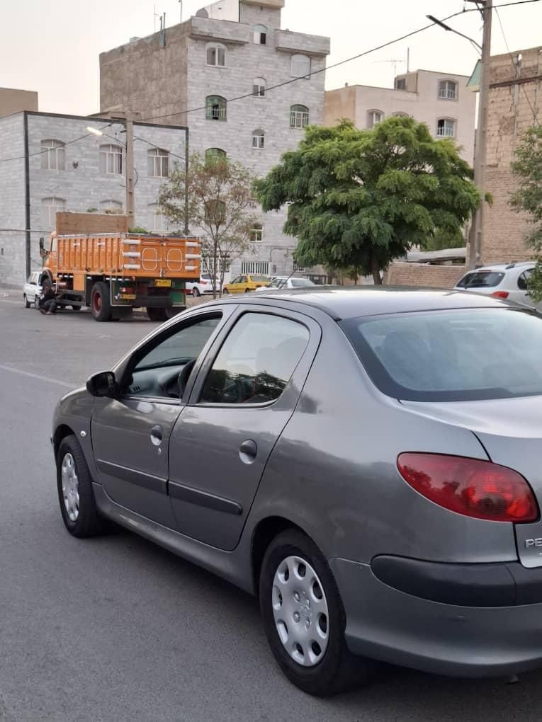 پژو ۲۰۶ صندوق دار v8 - 1386