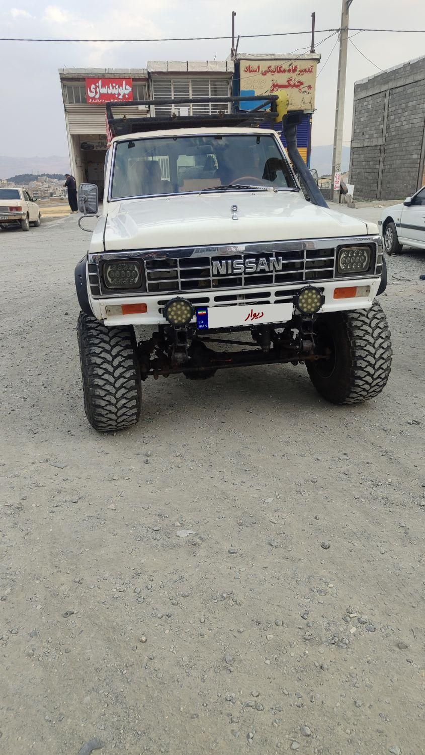 نیسان پاترول چهار درب 6 سیلندر - 1374