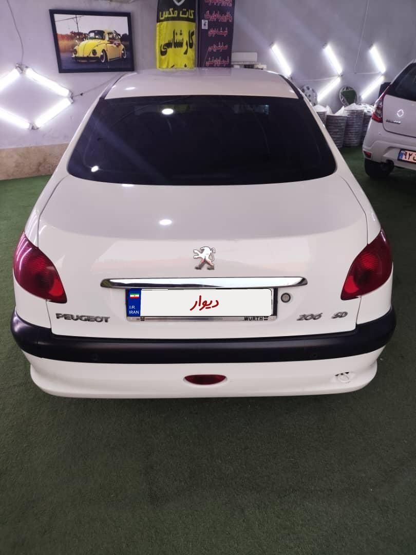 پژو ۲۰۶ صندوق دار v8 - 1397