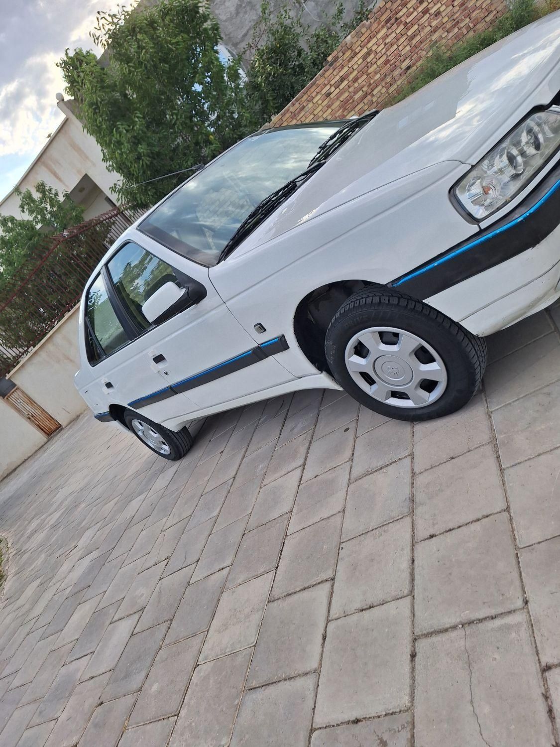 پژو 405 SLX بنزینی  XU7 - 1389