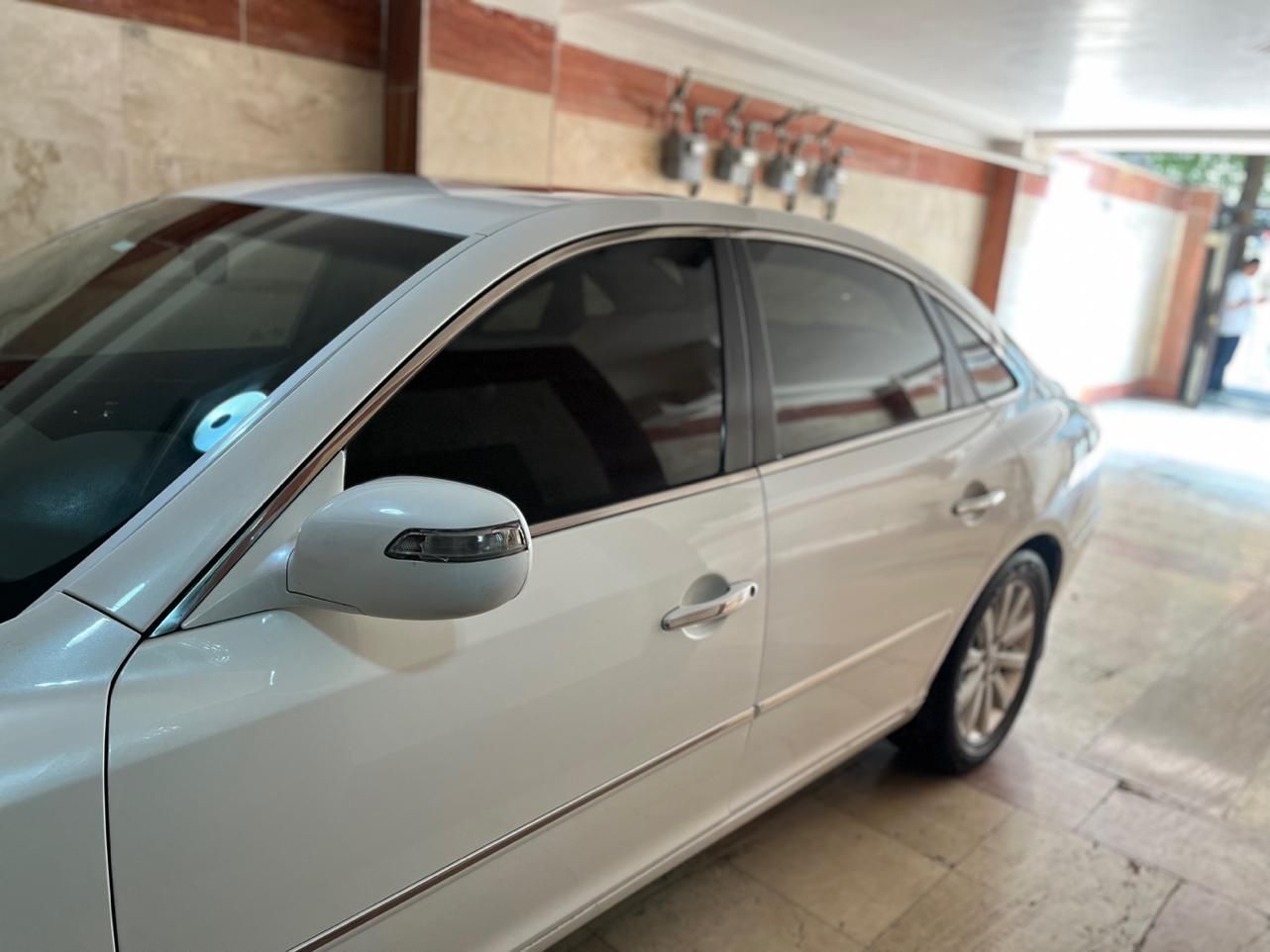 هیوندای آزرا (گرنجور) 3300cc - 2010