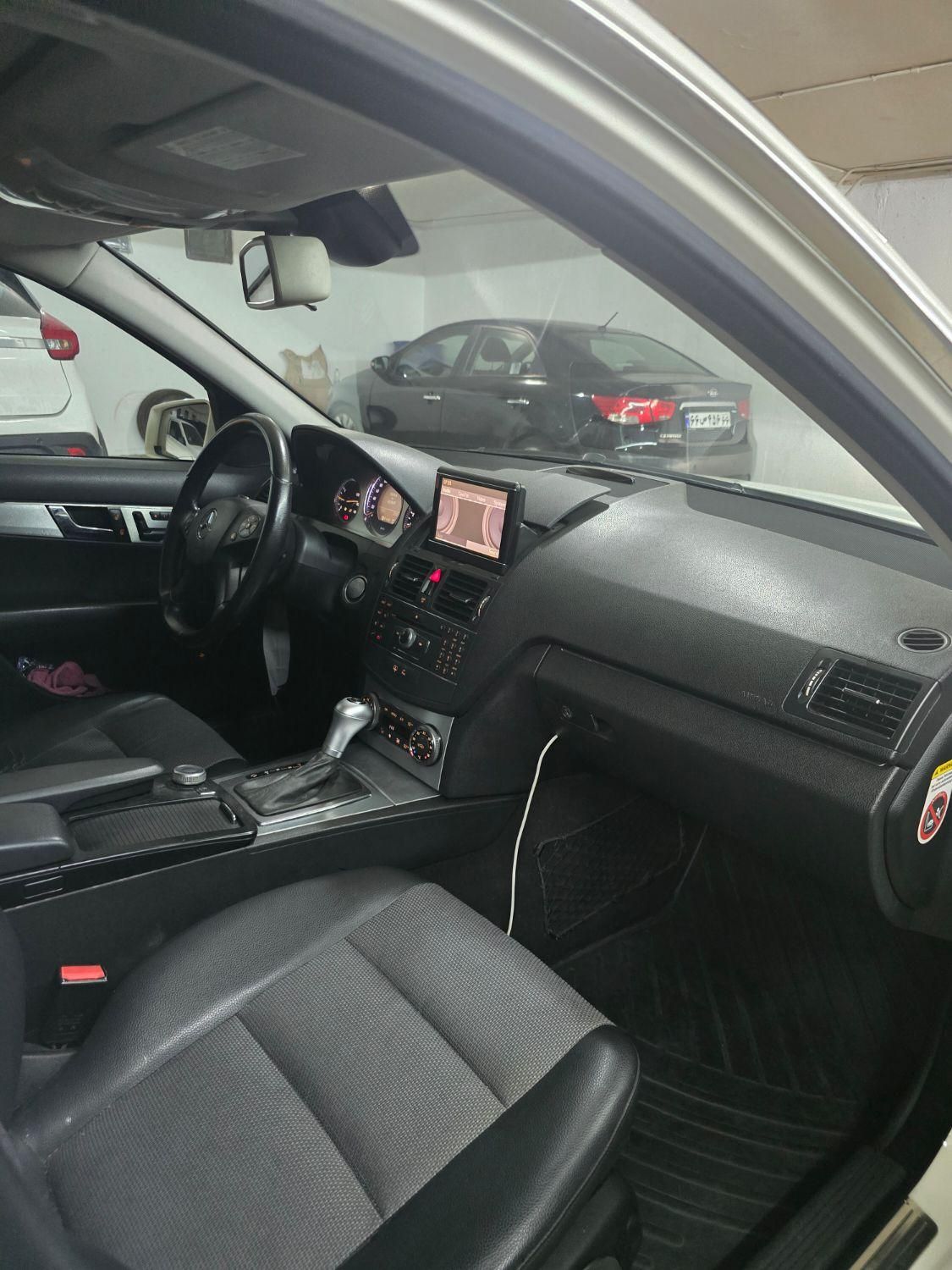 بنز C 200 - 2009