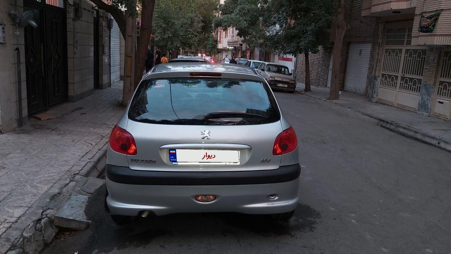 پژو 206 تیپ 5 - 1390