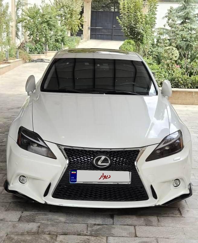 خودرو لکسوس، IS آگهی ann_19295444