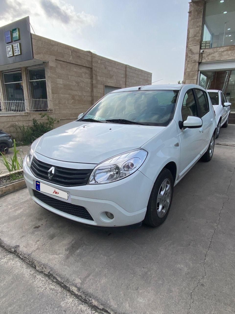 خودرو رنو، ساندرو آگهی ann_19296532