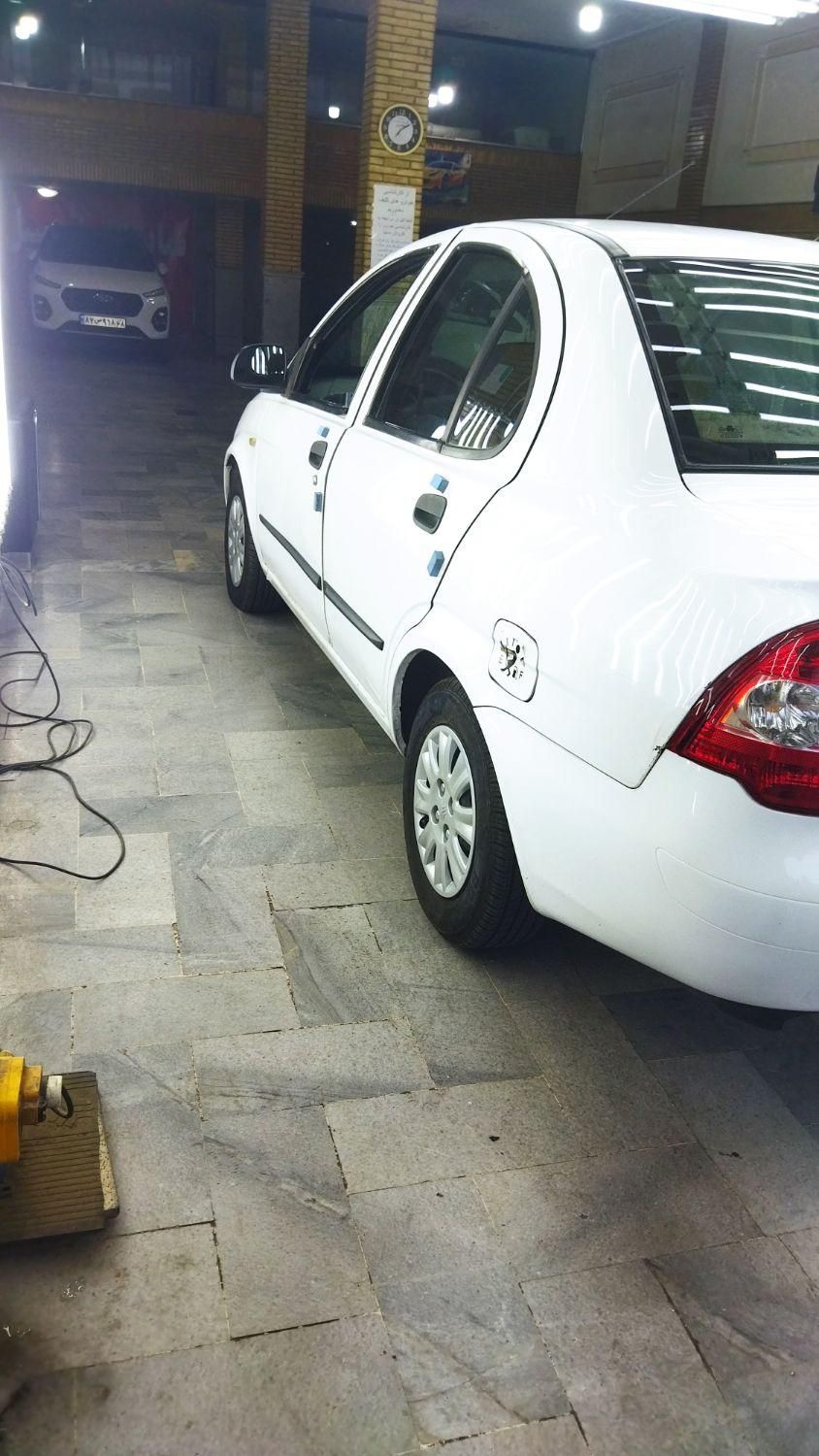 تیبا صندوق دار EX - 1395
